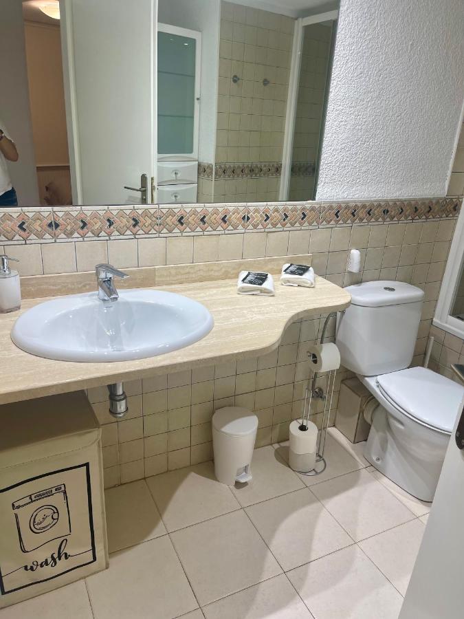 Apartamento En El Centro De Andorra La Vella Con Parking Apartment Ngoại thất bức ảnh
