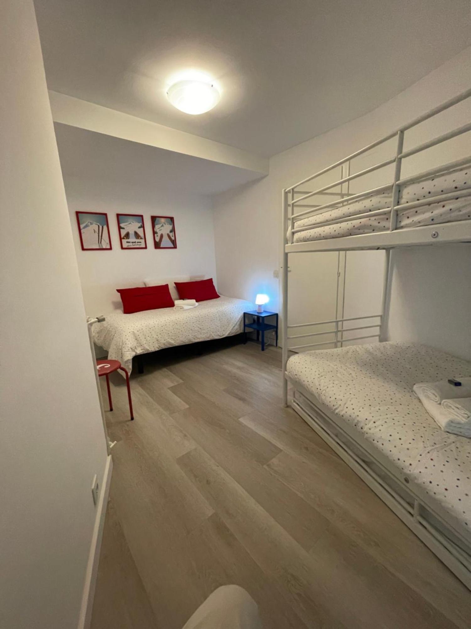Apartamento En El Centro De Andorra La Vella Con Parking Apartment Ngoại thất bức ảnh